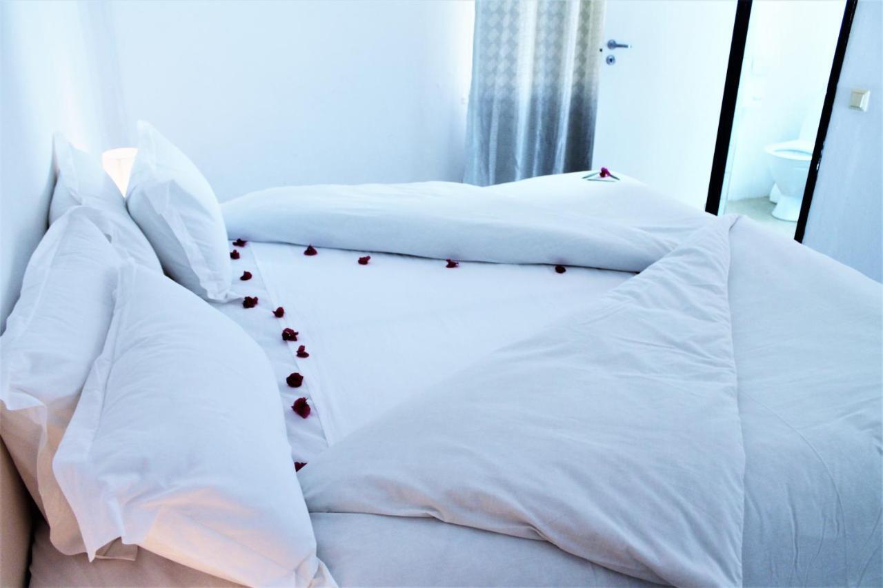 Bungalow Beach Hotel Serrekunda Eksteriør bilde